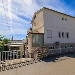 Charmantes Nur 260 Meter Zum Mit Traumhafter Terrasse Und Meerblick Apartament Dramalj